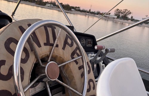 Bradenton Beach Boat Rental | Ebb & Flow