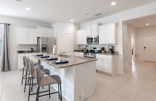Loughman House | Relaxing 6 Bed Pool Home Great Location-5268OA