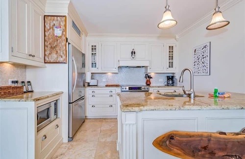 Boca Grande Condo | Sea Oats 217 - 2nd Floor - End Unit - No Pets - Sleeps 4