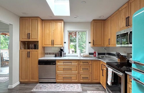 Garibaldi Highlands House | Trailhead Haven | Mountain view 3 bedroom home