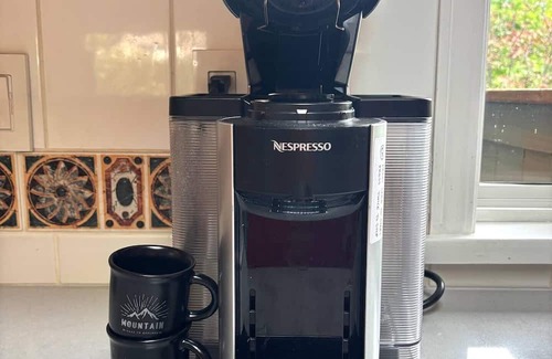 Garibaldi Highlands House | Trailhead Haven | Mountain view 3 bedroom home