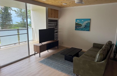 Punaluu Condo | Tranquil 1-bedroom condo on a sandy beach in Hauula