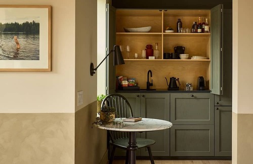 Fishtown House | 4 One Bedroom Suite at Anna & Bel – Chic Design Near Rittenhouse Square