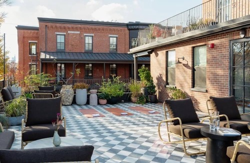 Fishtown House | 4 One Bedroom Suite at Anna & Bel – Chic Design Near Rittenhouse Square