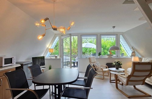 Markgrafenheide House | Finnish hut "MH77" - renovated Finnish hut directly on the dune, approx. 80 m to the