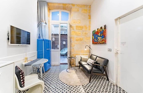 Hotel de Ville - Quinconces Apartment | Architect's studio for 2 people in the heart of the city