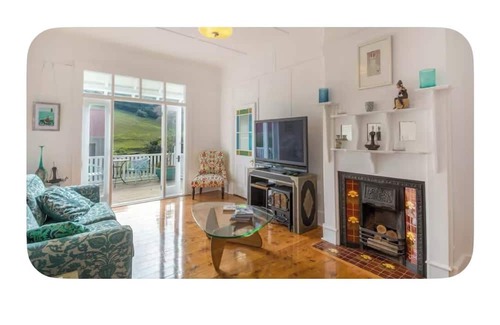 Kiama Other | Beautiful renovated pet friendly farmhouse in the rolling green hills of Kiama