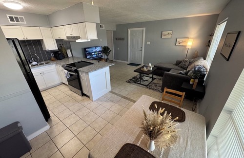 Smithville Apartment | Charming 2-bedroom apartment with AC, WiFi in wonderful Smithville