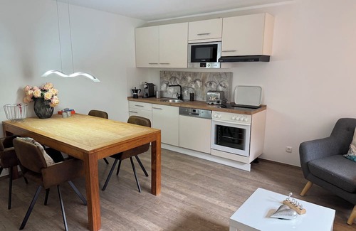 Hasloh Condo | Modern and cozy apartment with 2 bedrooms "a stone's throw from Hamburg"