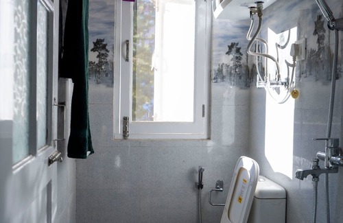 Mashobra Bed & Breakfast | Homely Attic Room with Sunrise and Forest & Mountain Valley Views