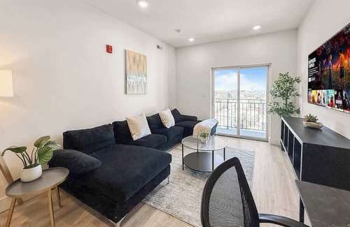 Olde Richmond Apartment | Cozy 1BD Apt | Fishtown | Gym & Pool