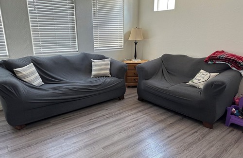 Estrella House | 3BR Home w/AC, WiFi, 75" TV + Extra Air Mattresses – Comfort for the Whole Crew!