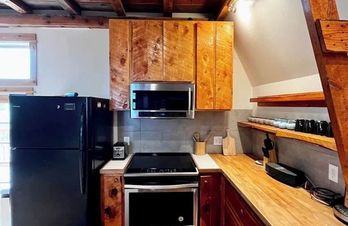 Bozeman Apartment | Fully Renovated 1800s Red Barn Close to Everything