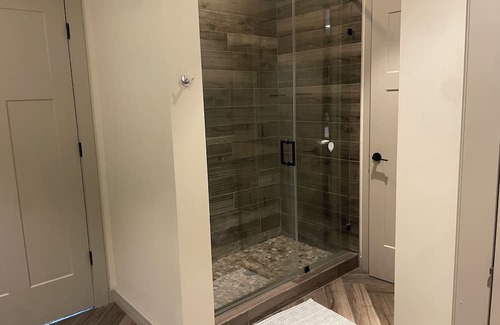 Uptown Apartment | Ascent Victory Park Apartments Unit 1908