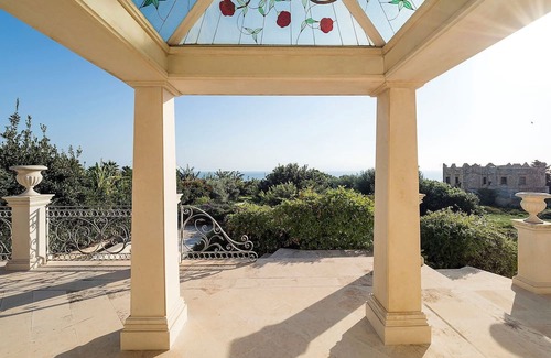 Donnalucata Villa | My Rental Homes - Villa Gemma with wellness area, heated pool, Jacuzzi and hammam