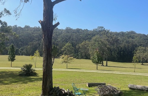 Narooma Cabin | Charming cabin in welcoming Narooma with fitness room, WiFi, AC