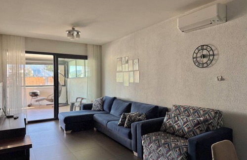 Marmaris City Center Apartment | Spacious 3-bedroom apartment with WiFi and AC in charming Marmaris