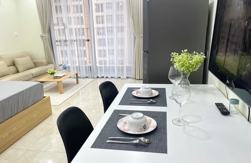 Trung Hoa Nhan Chinh Apartment | Căn hộ Studio đầy đủ tiện nghi - Vinhomes D'Capitale