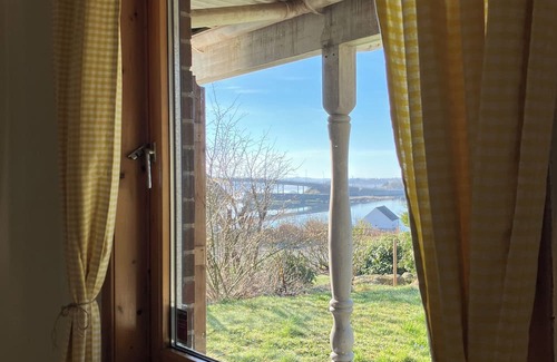 Kvernevick House | Charming Stavanger House with Garden, Perfect for Families