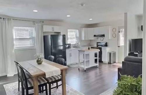 Blackberry Apartment | Chic 1-bedroom apartment with WiFi, AC minutes from Philpott Lake