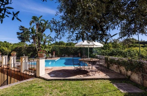 Santa Tecla Villa | Villa Torto | 3 Bedrooms | Private Pool and Terrace | Santa Tecla | Acireale | Sicily