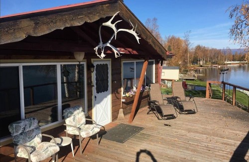 Big Lake House | 2-bedroom Waterfront Home on Beautiful Big Lake Alaska
