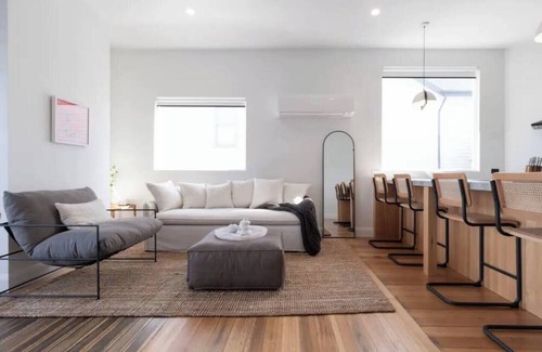 East Launceston House | Modern Home with City Views