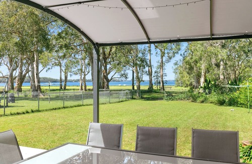 Central Coast Apartment | Lake Front Studio Pet Friendly, near The Entrance, Nora Head and Soldiers Beach