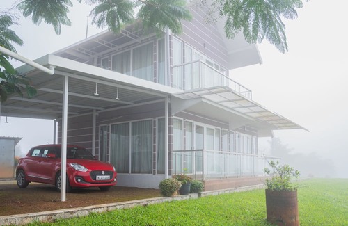 Elappara Villa | Ainsley the most beautiful family villa in vagamon and has meadows of its own.