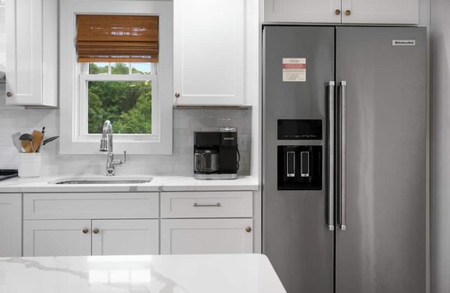 West Mystic House | Cozy 1-bedroom house within walking distance to Downtown Mystic!