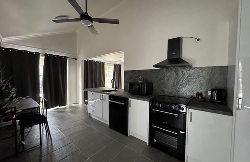 Coronet Bay House | Room for the biggest Boat, pet friendly