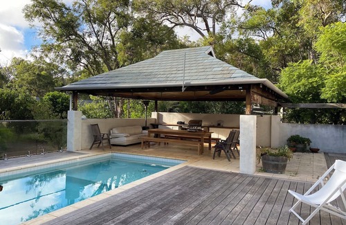 Yallingup Siding House | Yungaburrup is 12 acres of natural jarrah forest ,seclusion for total relaxation