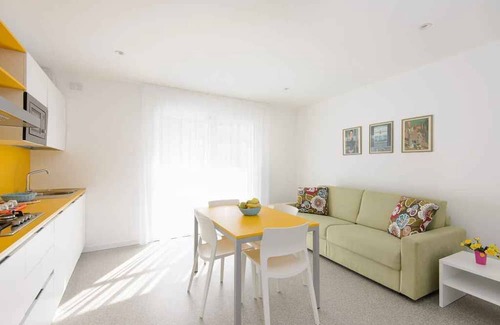 Lignano Sabbiadoro Apartment | Holiday apartment with air conditioning and balcony in Lignano