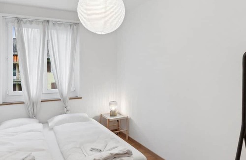 Langstrasse Apartment | Simple & Convenient 2BR in Zürich City