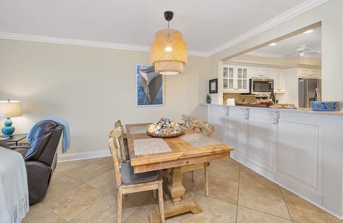 Saint Simons Island House | Charming 3-bedrm Oceanfront Townhome, WiFi, AC, Washer/Dryer on St Simons Island