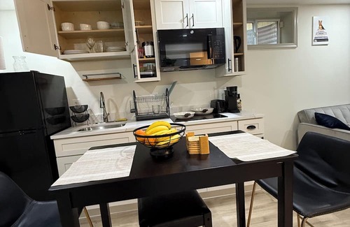 Takoma House | Charming and Convenient Retreat in the vibrant Upper Northwest of DC