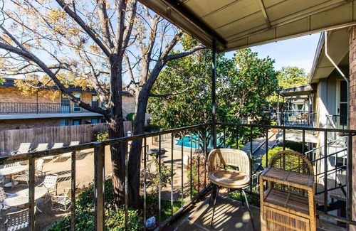 Vickery Meadow Apartment | Chic 1-bedroom apartment in awesome Dallas with WiFi, AC