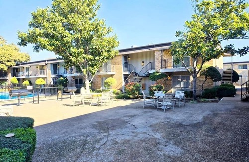Vickery Meadow Apartment | Chic 1-bedroom apartment in awesome Dallas with WiFi, AC