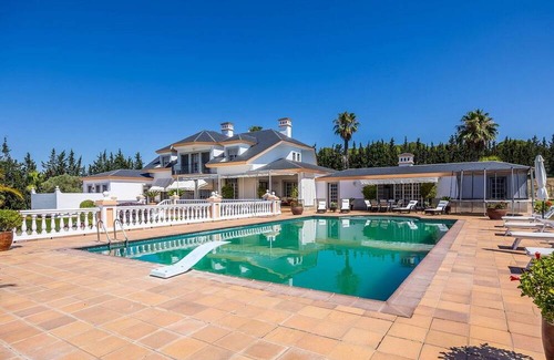 Aljaraque Villa | Exclusive villa in a quiet and private setting