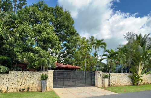 La Barranca Villa | 3-bedroom villa in amazing casa de campo with Pool and WiFi, AC