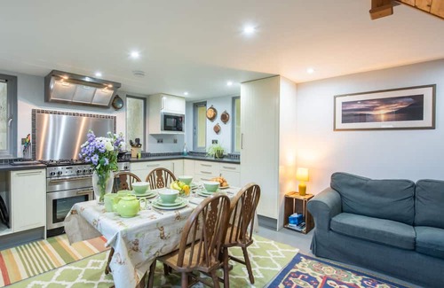 Invermoriston House | Loch Ness Granary by Interhome