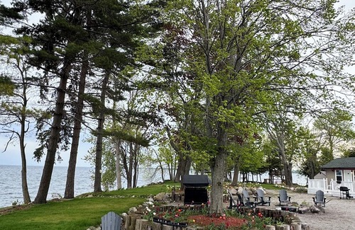 Ramara Cabin | Goffatt Island-your private island 1+1 Bedroom Cabin 202