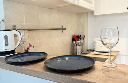 Thiers Apartment | Beautiful renovated studio carré d'or