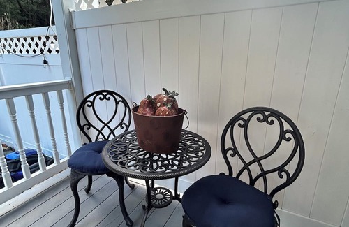 Ashfield Apartment | Switzerland Dream, Cozy Room in Downtown Jim Thorpe, Walk to everything!