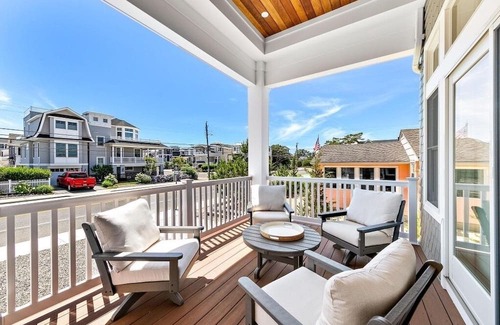 Beach Haven House | Modern Coastal Escape – New Construction, Family-Friendly, Walk to Beach