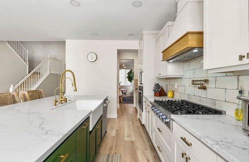 Palmdale House | 3-bedroom princess house in superb Palmdale with AC,. Enjoy your stay low rent