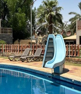 Unaizah House | Fairoozresort