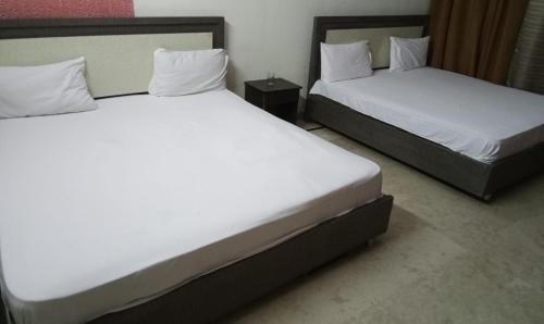 Gulshan-E-Jamal Bed & Breakfast | Venue Guest House Near Millennium Mall