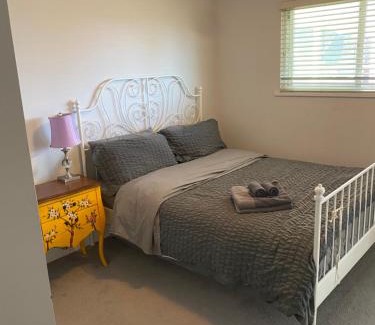 Richmond House | Large suite with separate bathroom