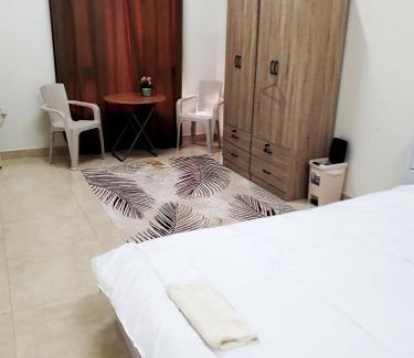 Seeb Apartment | الفراج للشقق المفروشة